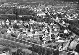 PLOUARET - Le Quartier De La Gare - La Pépinière - Vue Aérienne - Voie Ferrée - Tirage D'éditeur N&B Non Dentelé - Plouaret