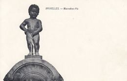 BRUXELLES : Manneken Pis. Environ 300 Cartes Postales, - Otros & Sin Clasificación