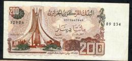 ALGERIA P135 200 DINARS 1983   XF ! - Algerien