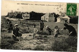 CPA PORNICHET - Sur La Falaise - La Cueillette Des Ceillets (222245) - Pornichet