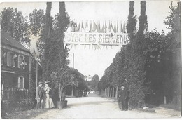 CHAUMONT EN VEXIN (60) Carte Photo Arc De Triomphe Avenue De La Gare - Chaumont En Vexin