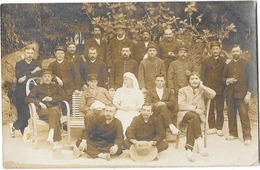 NICE (06) Carte Photo Guerre 1914-18 Carte Photo Hopital Militaire Groupe De Blessés Gros Plan - Santé, Hôpitaux