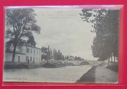 11 Bram Le Pont De Saissac Sur Le Canal Du Midi CPA éditeur Labouche N°39 Dos Scanné - Bram