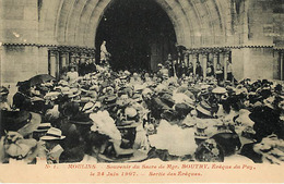 03 Moulins  Souvenir Du Sacre De Mgr  Boutry Editeur Paquet - Moulins