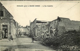 SOMME  NESLE   La Rue Gambétta Detruite - Nesle