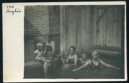 BONYHÁD 1926. Fürdőzők, Fotós Képeslap  /  People Bathing Photo Vintage Pic. P.card - Hongarije