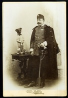 1880. Ca. Katona Tiszt Kutyával, érdekes Cabinet Fotó  /  Officer With Dog Intr. Vintage Cabinet Photo - Otros & Sin Clasificación