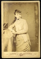 NAGYVÁRAD 1875. Ca. Lojanek : Ismeretlen Lány Visit Fotó  /  Lojanek: Unknown Girl Visit Photo - Autres & Non Classés
