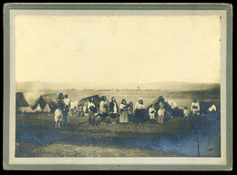 1910. Ca. Sátoros Cigányok Dános Mellett , Régi Fotó 19*14 Cm - Andere & Zonder Classificatie