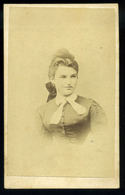 Meszlényi Ilona (meszleni), Ambrozovics Béláné, 1843-1926. Írónő, Kossuth Zsuzsa Lánya Visit Fotó 1866  /  Ilona Meszlén - Andere & Zonder Classificatie
