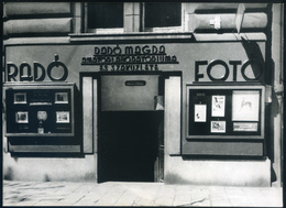 BUDAPEST 1940. Ca. Radó Magda Amatőr Laboratóriuma Fotó Szaküzlete, Régi Fotó 18*13 Cm  /  MAgda Radó Amateur Photo Lab  - Andere & Zonder Classificatie