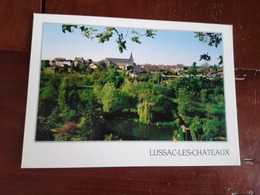 86 - Lussac Les Châteaux - Vue Générale Du Bourg - Lussac Les Chateaux
