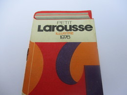 Calendrier De Poche à 6 Volets/Petit Larousse Illustré/en Forme De Dictionnaire/1976                  CAL419bis - Otros & Sin Clasificación