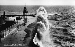 Nederland Zeeland   Vlissingen   Boulevard Bij Storm     Fotokaart Foto   L 956 - Vlissingen