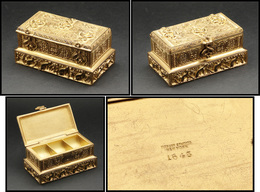 Boîte "Tiffany Studio N°1645" En Bronze Doré, En Forme De Coffre à Fin Décor Sur L'ensemble, Boucle De Fermeture, 3 Comp - Stamp Boxes