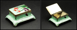 Boîte Japonaise En émail Guilloché, à Décor "Fleurs", Dominante Vert D'eau, 1 Comp. Vermeil, 70x55x30 Mm. - TB - Stamp Boxes