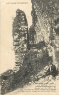 Dpt Div-ref-AM82- Cantal - Carlat - Ruines De L Ancienne Forteresse Detruite - Escalier De La Reine - Carte Bon Etat - - Carlat