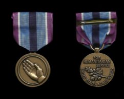 MEDAILLE AMERICAINE . SERVICE HUMANITAIRE . - Estados Unidos