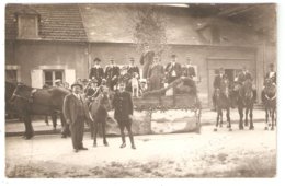 Carte Photo Originale 18 LA GUERCHE - Cavalcade - Le Char De La Chasse à Courre  Rue Roubet  - Photo P. Blot - La Guerche Sur L'Aubois