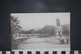 CP, 06, NICE - Les Jardins Et Statue Masséna - Parques, Jardines