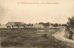 GUINEE  FRANCAISE CONAKRY  Route Conduisant Au Lazaret - Guinea Francese
