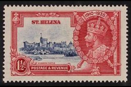 1935 1½d Deep Blue And Carmine Silver Jubilee, Diagonal Line By Turret, SG 124f, Very Fine Mint. For More Images, Please - Isla Sta Helena