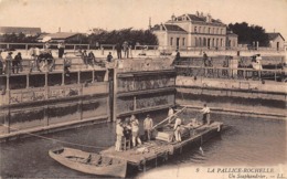 Thème. Métiers. Scaphandrier    La Pallice. La Rochelle  17   (Voir Scan) - Autres & Non Classés