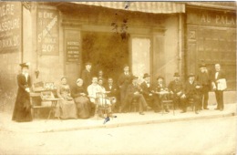 CARTE-PHOTO - Bistrot  " Parisien " Non Identifié - Cafés