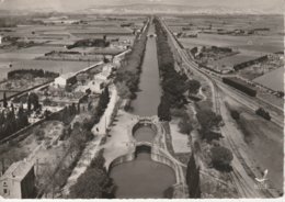 11 - SALLELES D' AUDE - La Première Ecluse Et La Gare - Salleles D'Aude