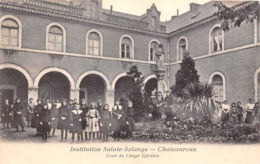 36-CHATEAUROUX- INSTITUTION SAINTE-SOLANGE- COUR DE L'ANGE GARDIEN - Chateauroux