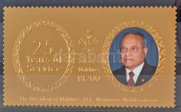 ** 2003 Az államfő Hivatalba Lépésének 25. évfordulója Aranyfóliás Bélyeg Mi 4170 - Autres & Non Classés