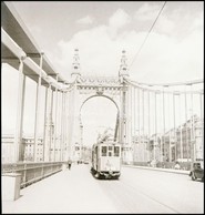 Cca 1935 Budapest, Villamos Az Erzsébet Hídon, Vintage Negatív, 6x6 Cm - Sonstige & Ohne Zuordnung