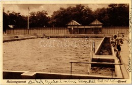 T2 1937 Balassagyarmat, Strand, Fürdőzők A Medencében - Ohne Zuordnung