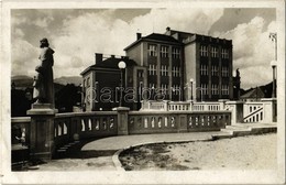 T2/T3 1938  Rózsahegy, Ruzomberok; R. K. Lud. Skola / Római Katolikus Iskola / Catholic School. Fototypia Vyskov (fl) - Sin Clasificación