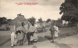 ** T2 Dakar, Un Coin Du Village / Village, Children, Goat, Folklore - Non Classés