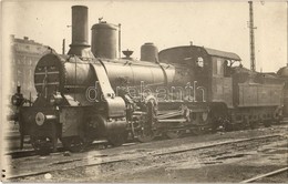 ** T1 MÁV 320. Sorozatú Gőzmozdonya / Hungarian State Railways Locomotive. Photo - Unclassified