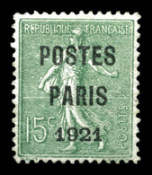 * N°28, 15c Vertolive Surchargé 'POSTE PARIS 1921', Très Frais, TTB (certificat)  Qualité: *  Cote: 1000 Euros - 1893-1947