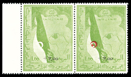** N°363A, +9f Sur 1f Vert Et Rouge, SURCHARGE ROUGE Effacée Tenant à Normal En Paire Bdf, TTB  Qualité: ** - Unused Stamps