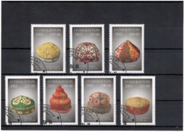 Uzbekistan 2003 . Headdress Of Uzbekistan. 7v: 3x100, 2x125, 2x155   Michel # 527-33   (oo) - Oezbekistan