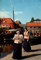 SPAKENBURG - Aan De Havenkant - Spakenburg