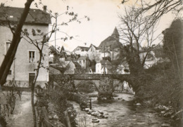 Delcampe - 19. CPSM. TREIGNAC.  Vue Du Vieux Pont, Série La Corréze Touristique Par Michel.1951. - Treignac
