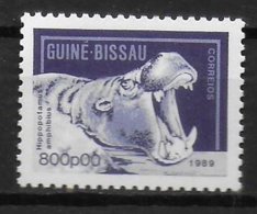 Delcampe - GUINEE BISSAU  N° 561 * *  ( Cote 3.50e ) Hippopotames - Singes