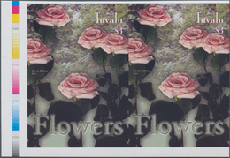 Thematik: Flora-Rosen / Flora-roses: 2003, TUVALU: Roses 'Candy Bianca' In A Horizontal Pair Of IMPE - Rozen
