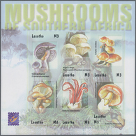 Thematik: Pilze / Mushrooms: 2001, Lesotho. Imperforate Miniature Sheet Of 6 Fo R The Complete Set " - Champignons