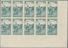 Frankreich: 1945, Evacuation Of Children 4+2fr. Green IMPERFORATE Block Of Ten From Lower Right Corn - Other & Unclassified