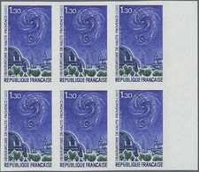 Frankreich: 1970, Tourism Complete Set Of Four 0.50fr. Martinique, 0.95fr. Chancelade Monastery, 1.0 - Other & Unclassified