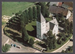 Schmallenberg-Berghausen - Römisch-katholische Kirche St. Cyriacus - Luftaufnahme - Schmallenberg