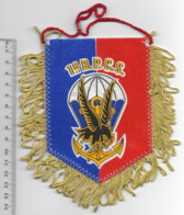 FANION PARACHUTISTE 1° BPCS - Drapeaux