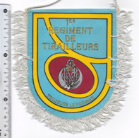 FANION 1° REGIMENT DE TIRAILLEURS - Drapeaux