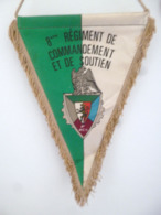 FANION 8° RCS REGIMENT DE COMMANDEMENT ET DE SOUTIEN - Fabricant BEAUREGARD - Vlaggen